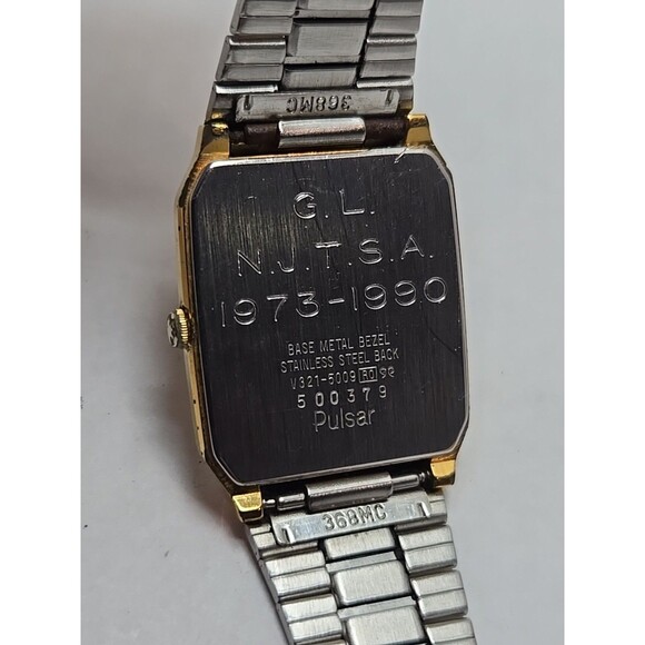 Vintage Pulsar by Seiko V321-5009 Gold Tone Tank Quartz Mens Watch New Battery - Picture 12 of 13